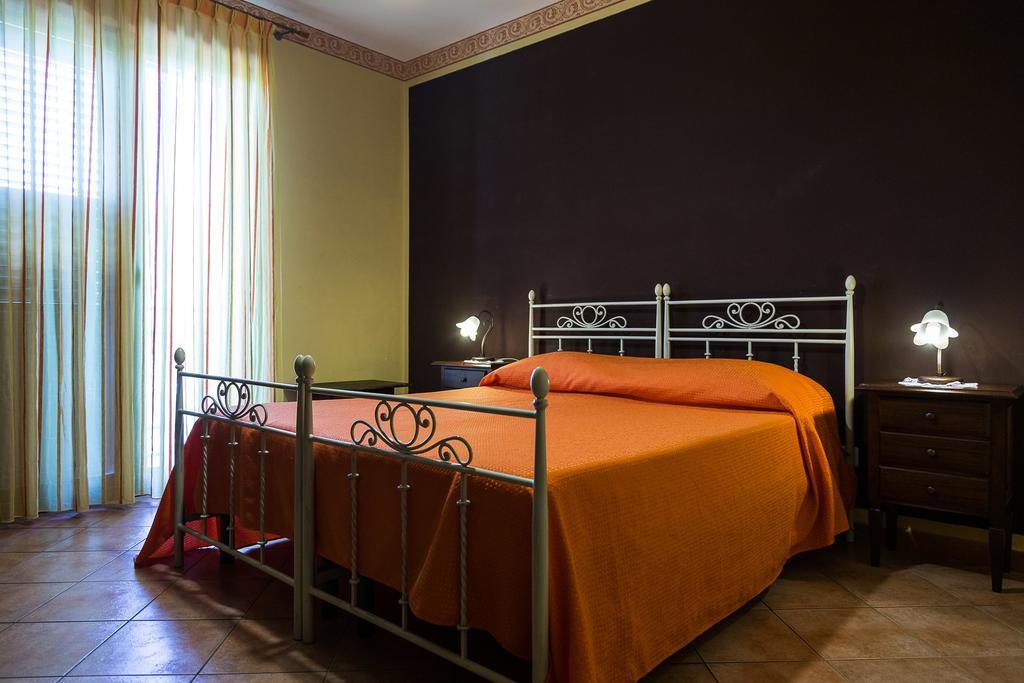 Bed And Breakfast Marina D'Aspra Bagheria Quarto foto